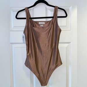 Aritzia Babaton Satinette Squareneck Bodysuit